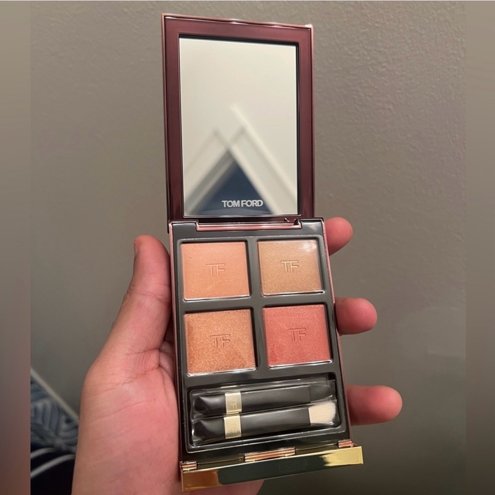 Tom Ford Blush Palette - Peach and Tan Hues